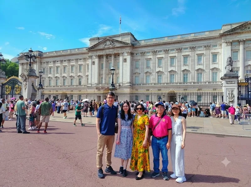 Kinh nghiệm tham quan cung điện Buckingham giúp tiết kiệm thời gian