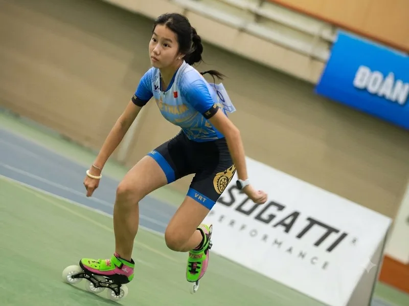 Roller skating mang đến niềm vui và trải nghiệm vận động năng động.